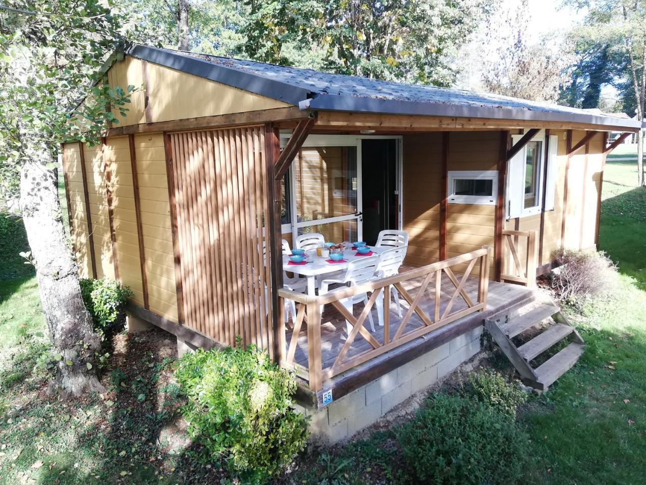 Camping 3 Etoiles - Piscine Chauffee - Vue Montagne Saint-Girons  Dış mekan fotoğraf